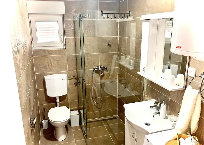 דירה Zivanovic ואליג'בו