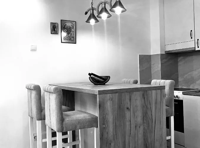 דירה Zivanovic ואליג'בו